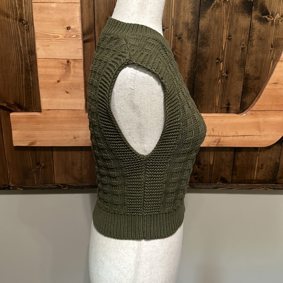 Madewell Checkered-Stitch Wedge Sweater Vest in Desert Olive - Picture 3 of 4